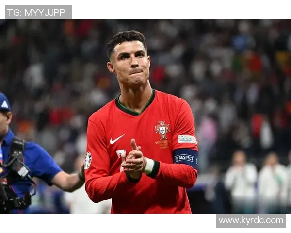 大个子足球球星盘点：身高优势助力场上统治力的传奇人物